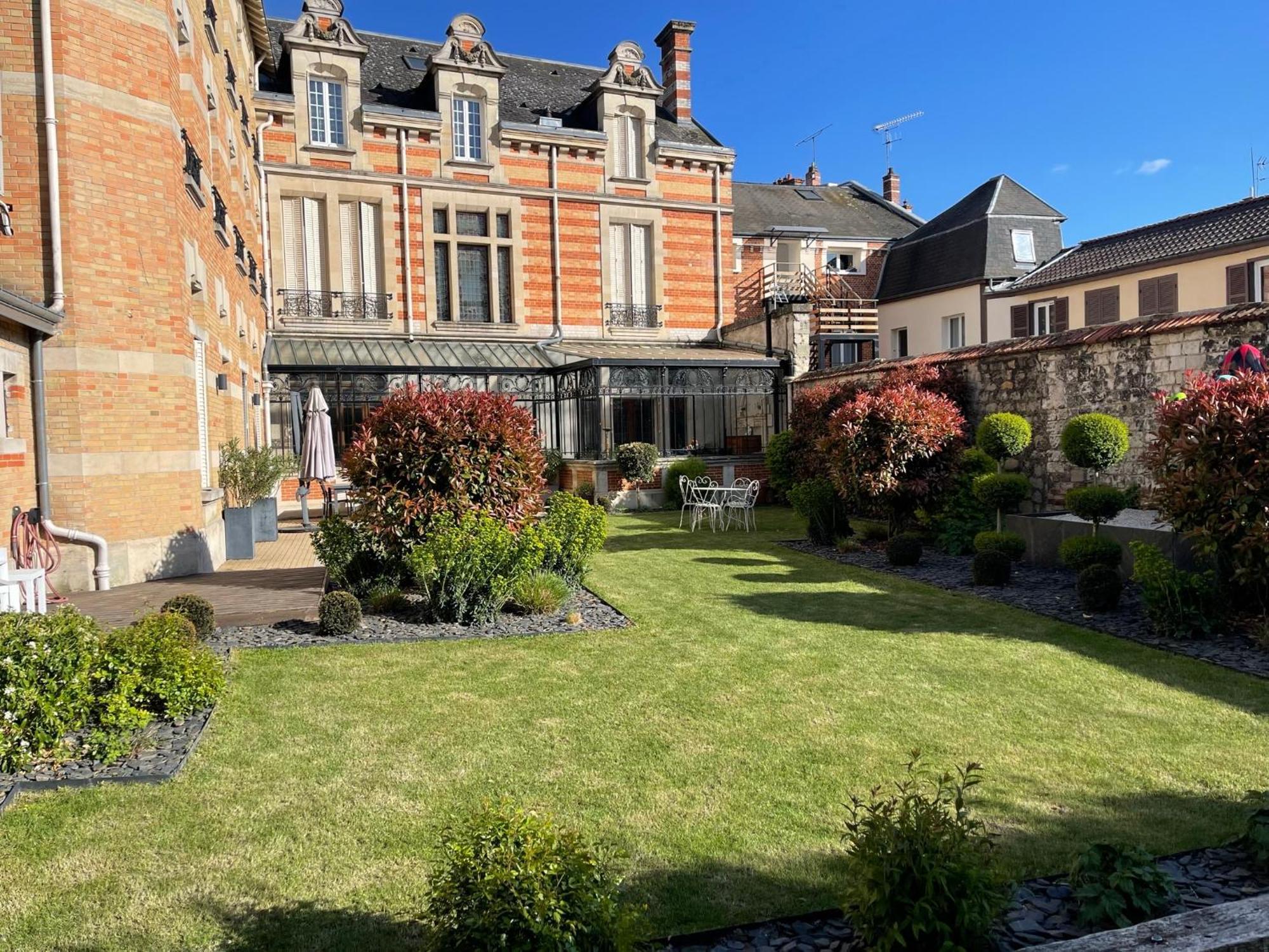 Le Jardin D'Hiver Chalons en Champagne Ngoại thất bức ảnh